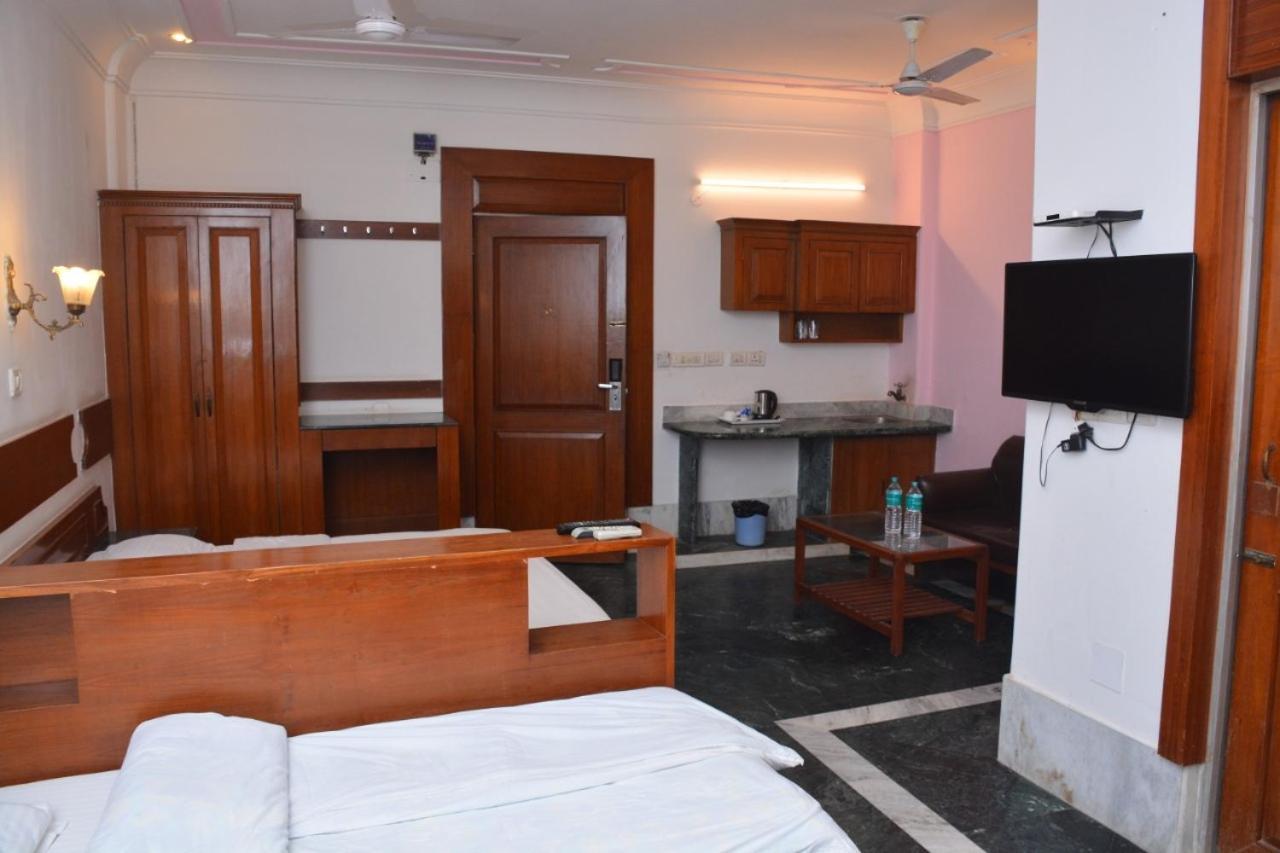 Ananda Krishna Van Vrindavan Exterior photo